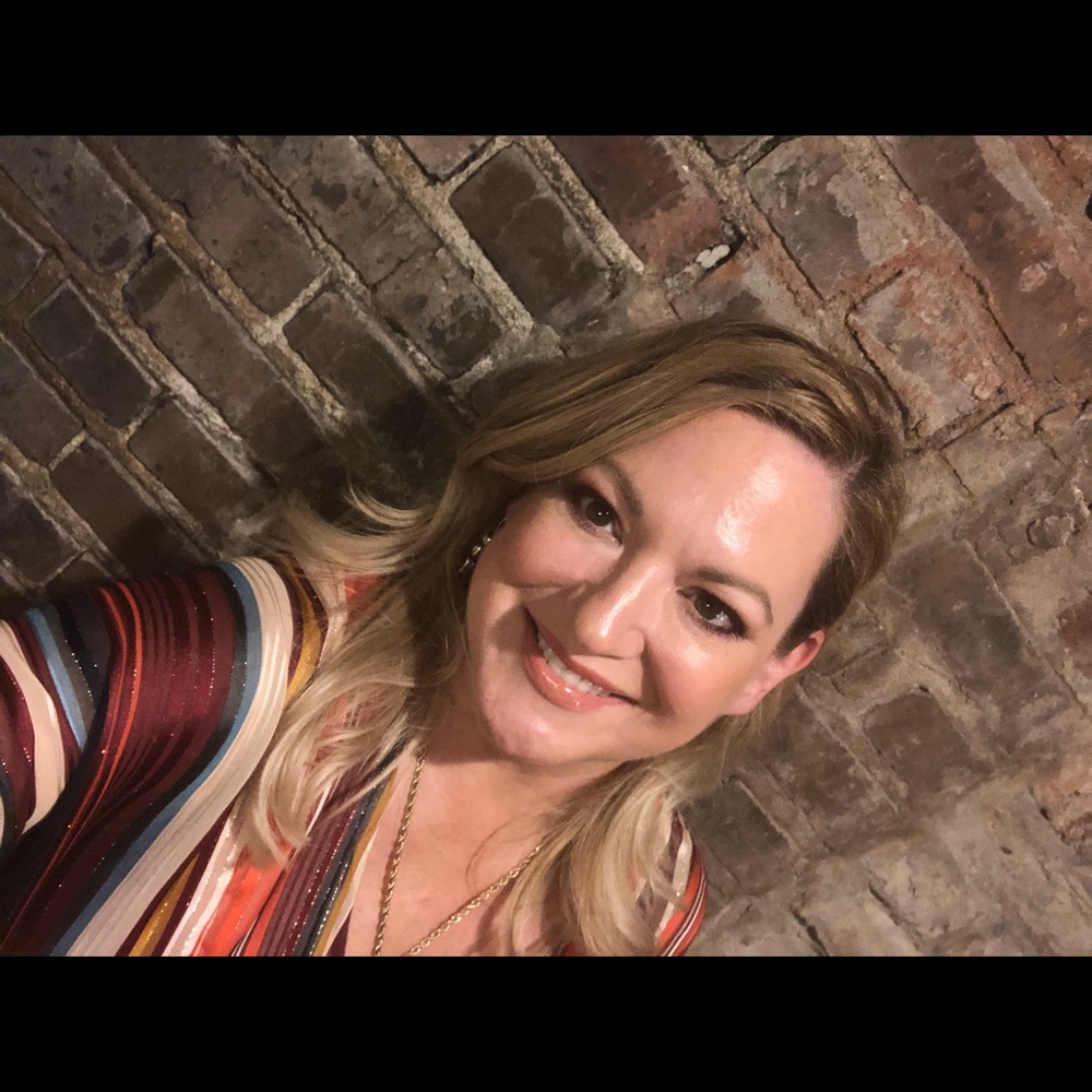 Meet your Posher, Andrea